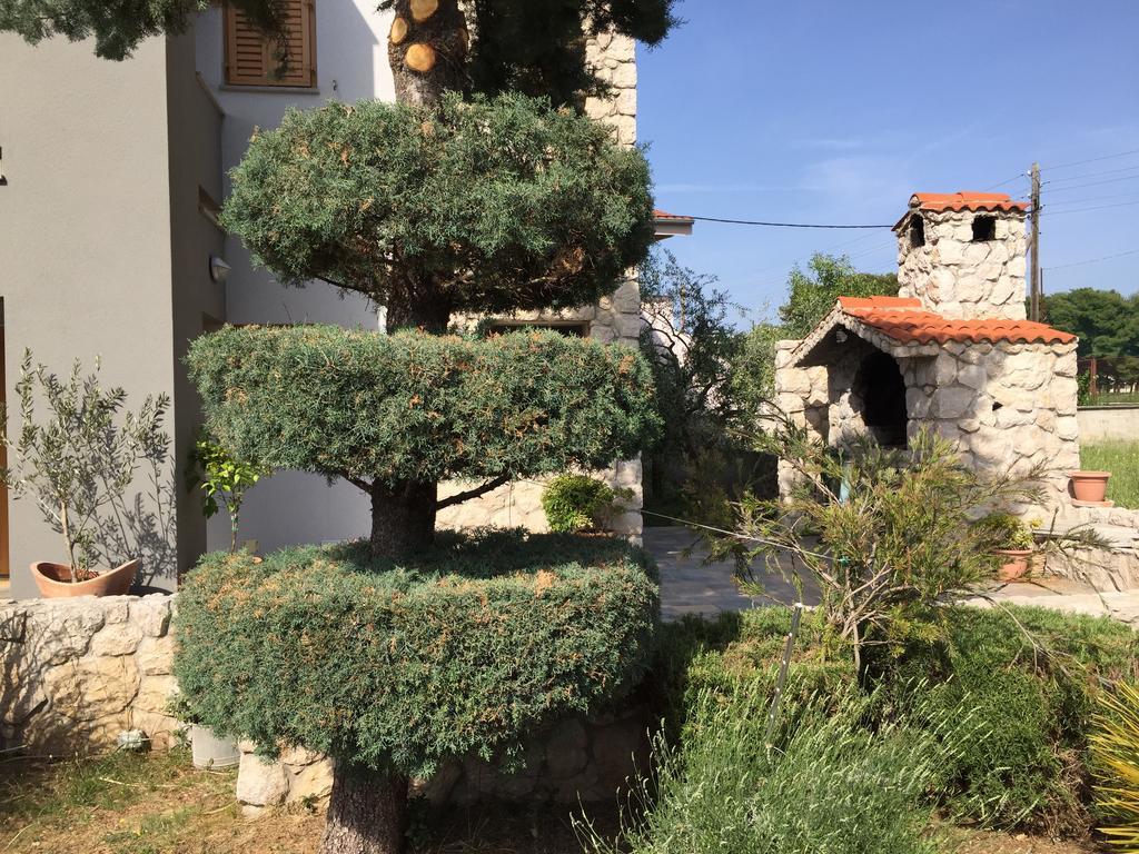 Apartments Smiljanic Tribalj Zewnętrze zdjęcie